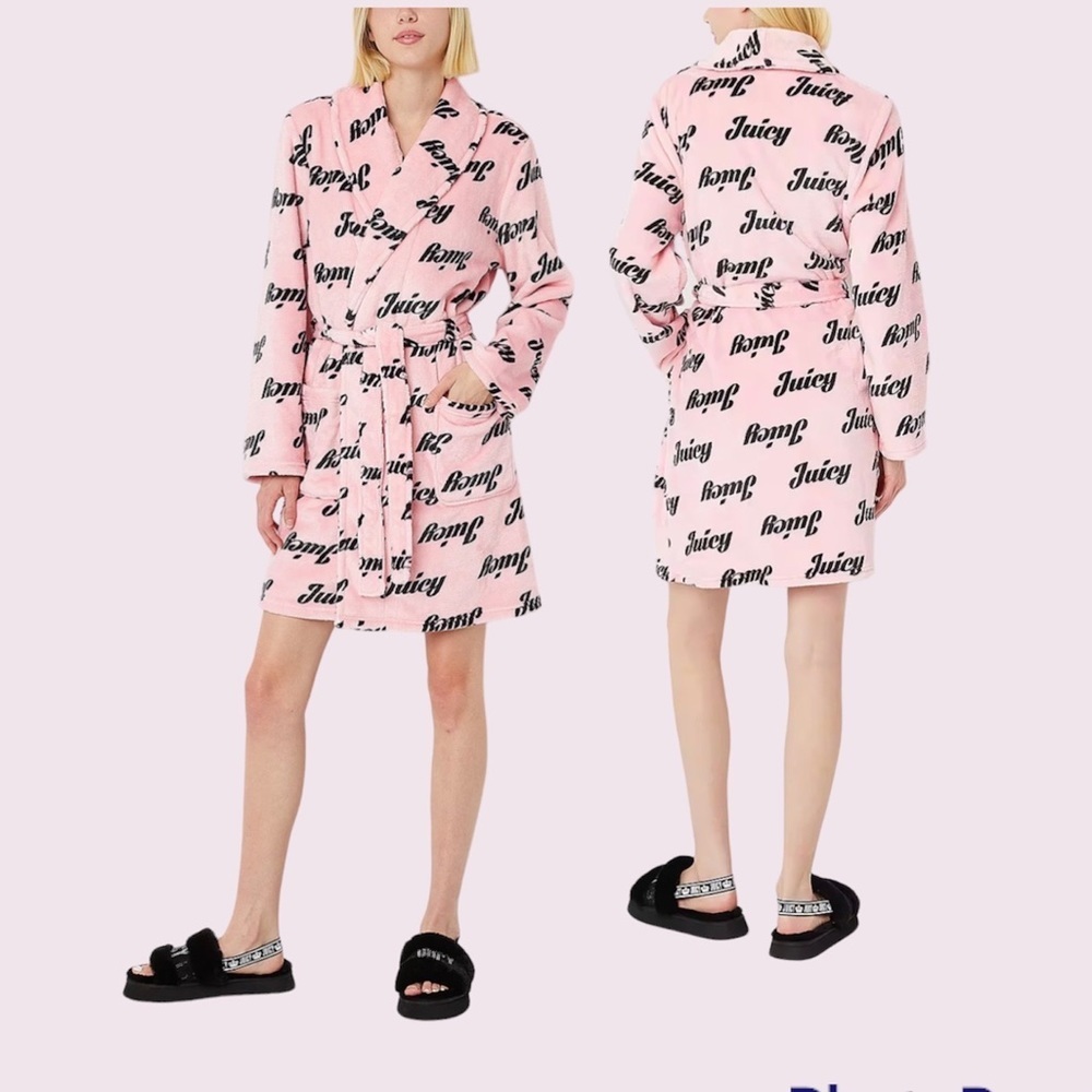 Juicy Couture Light Pink Logo Short Robe